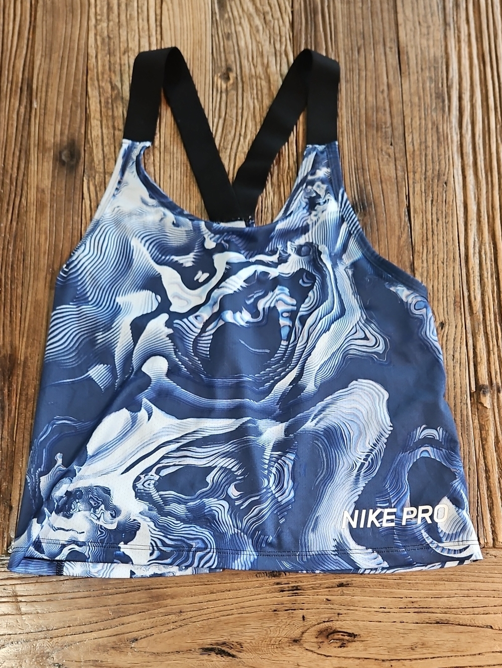Nike Women’s Blue and White Marble Top XS